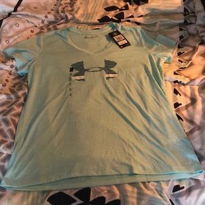 NWT UNDERARMOUR HEAT GEAR TEE